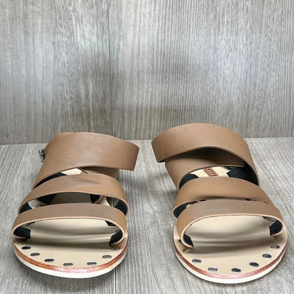SOL SANA Sandals Womens Sz 40 Gladiator Ankle Strap Slip On Flats Leather Beige - Picture 2 of 9